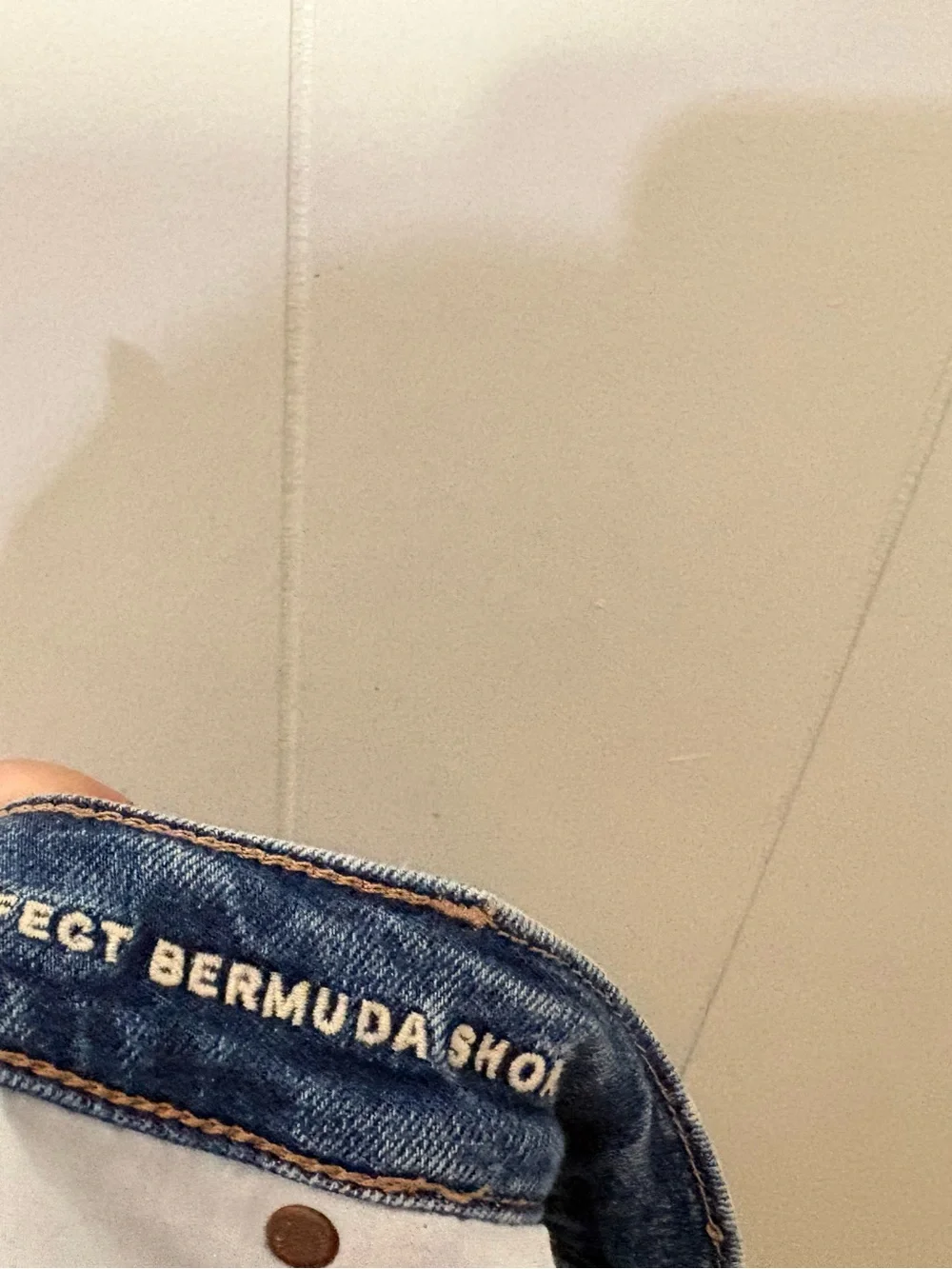 American Eagle Perfect Bermuda Shorts Women’s 16 Strigid Stretch Denim 8” Blue